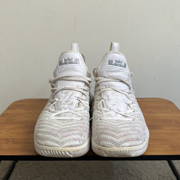 Nike Lebron 16 “Buzz Lightyear” - Picture 2 of 6